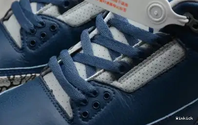 AIR 3 “MIDNIGHT JORDAN CT8532-401 NAVY” 0521